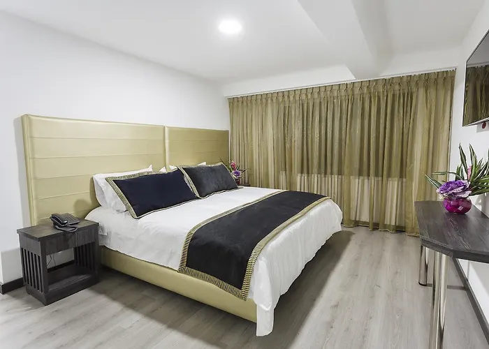 Airport Travel CorferiasAirport Hotel